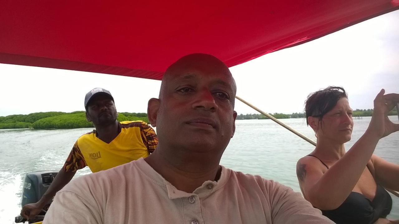 海湾度假村 Wennappuwa 外观 照片